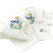 Ensemble serviettes de bain blanches brodées