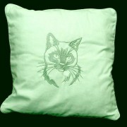 Coussin brodé-Chat