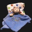 Doudou bleu et plaid à petits pois